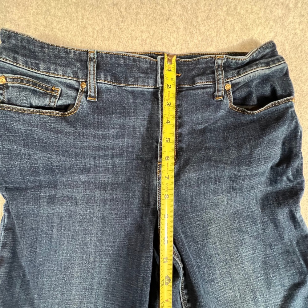 Chico's Women Bootcut Jeans 1 R 8 Dark Wash Stretch Denim Blue Mid Rise - Picture 4 of 9